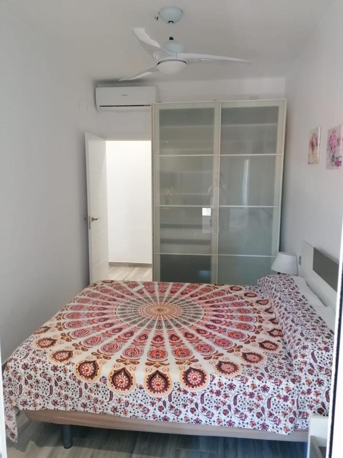 贝纳尔马德纳Apartamento En La Playa Con Piscina公寓 外观 照片